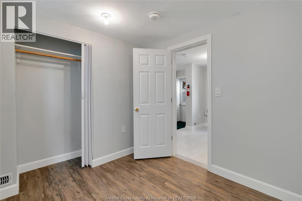 881 Parent Avenue Unit# Lower Property Photo 10