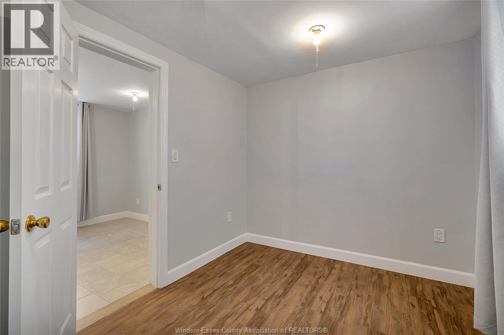881 Parent Avenue Unit# Lower Property Photo 11
