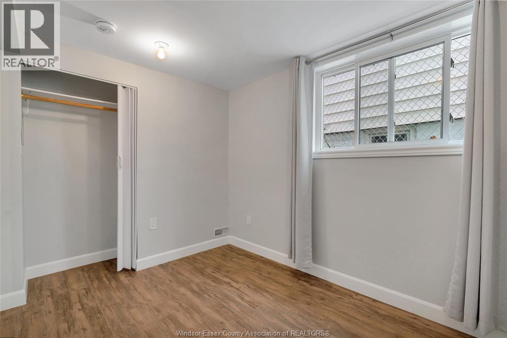 881 Parent Avenue Unit# Lower Property Photo 13
