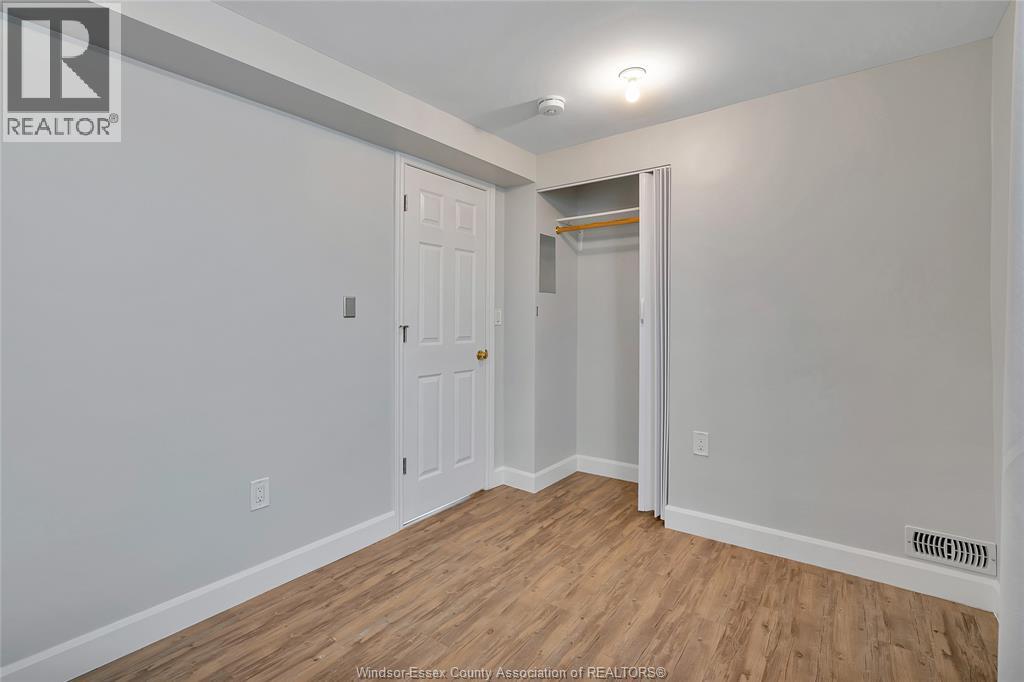881 Parent Avenue Unit# Lower Property Photo 14