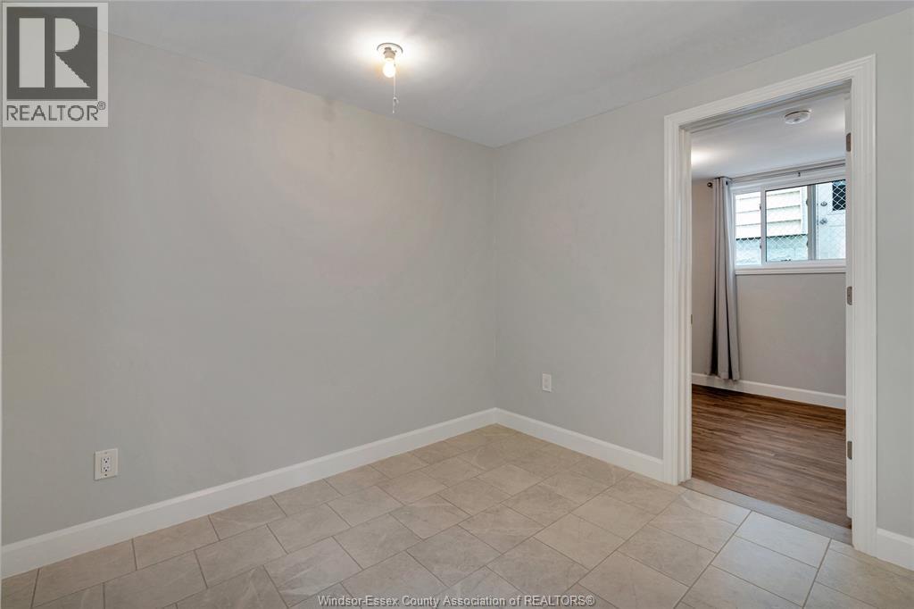 881 Parent Avenue Unit# Lower Property Photo 19