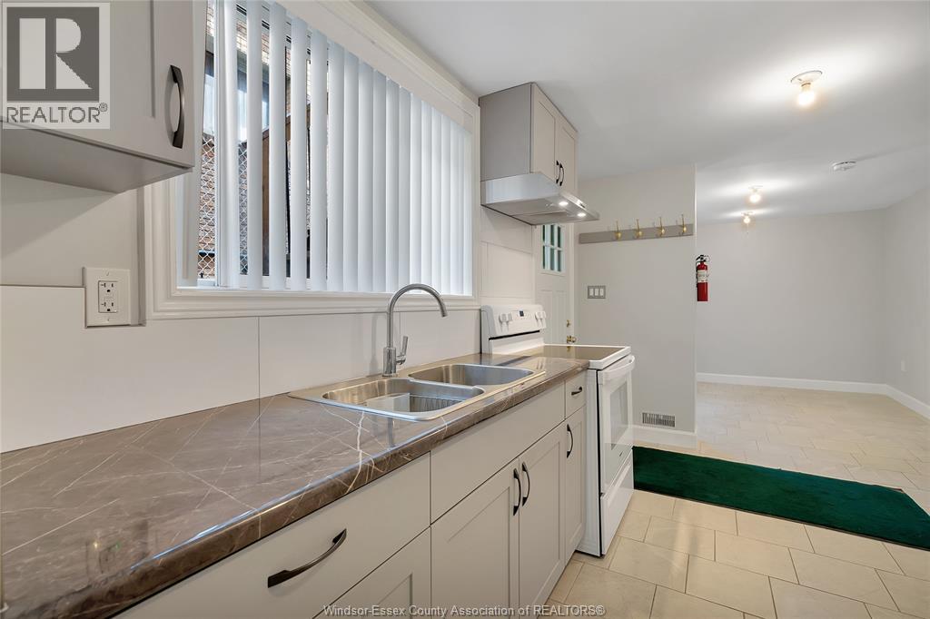 881 Parent Avenue Unit# Lower Property Photo 20