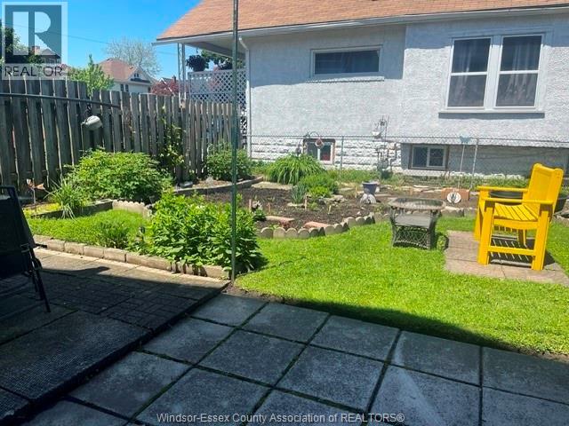 382 Pine Property Photo 18