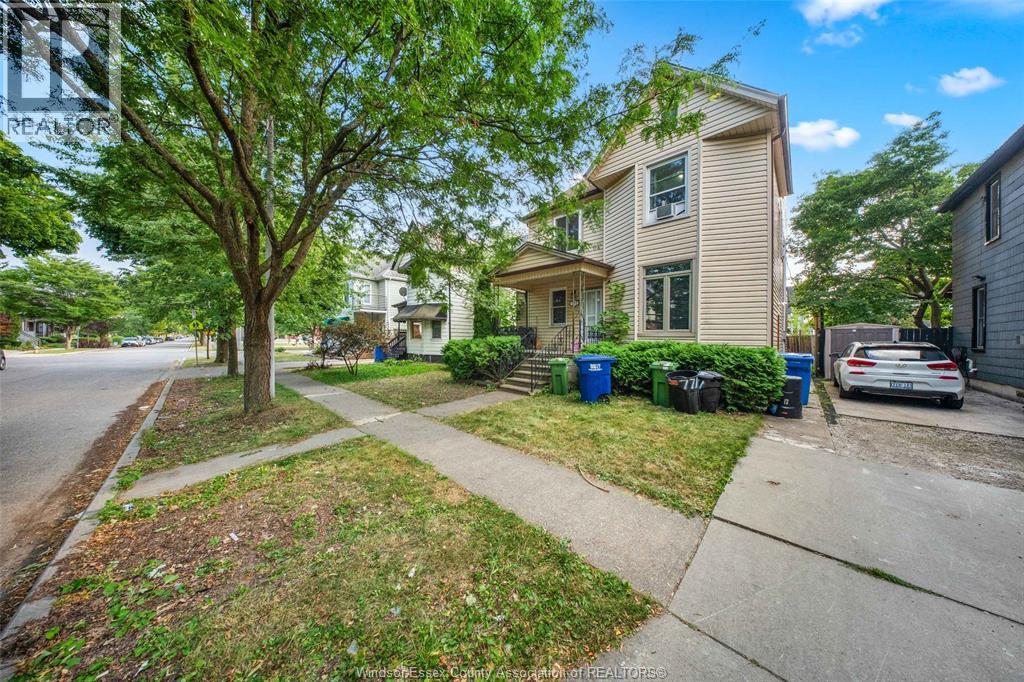 771 Chilver Road Property Photo 1