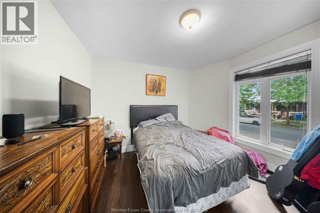 771 Chilver Road Property Photo 15