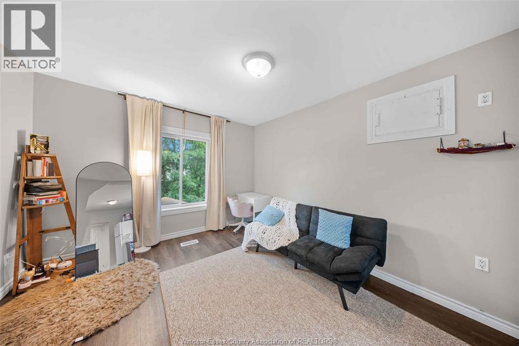 771 Chilver Road Property Photo 18