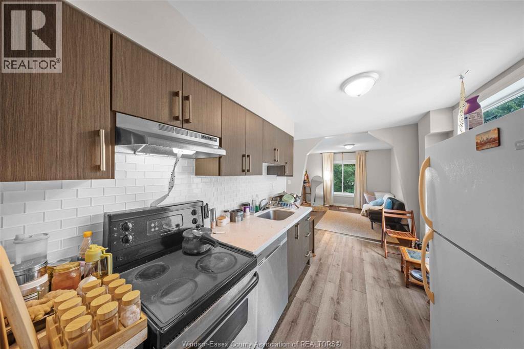 771 Chilver Road Property Photo 20