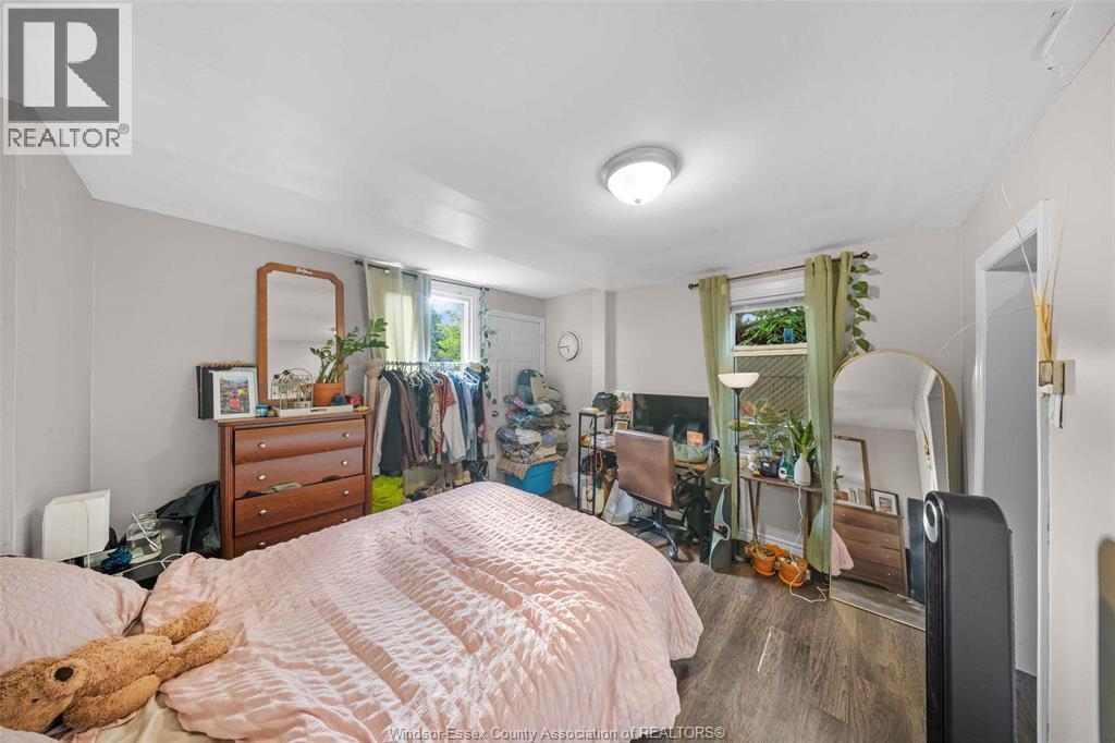 771 Chilver Road Property Photo 32