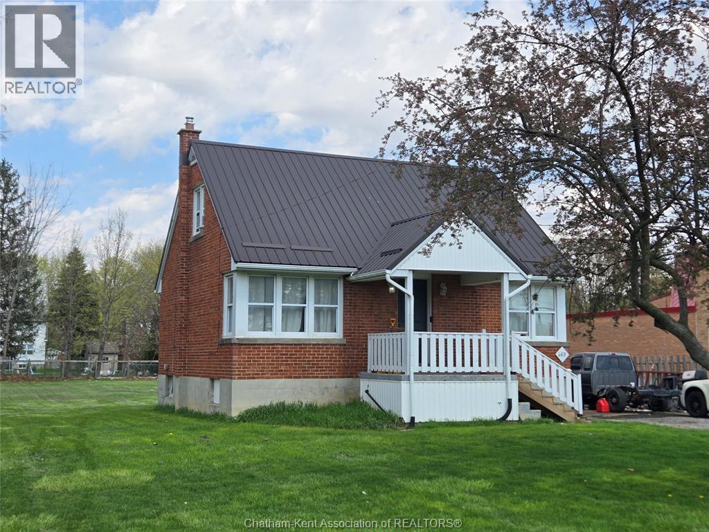 469 St Clair Street Property Photo 1