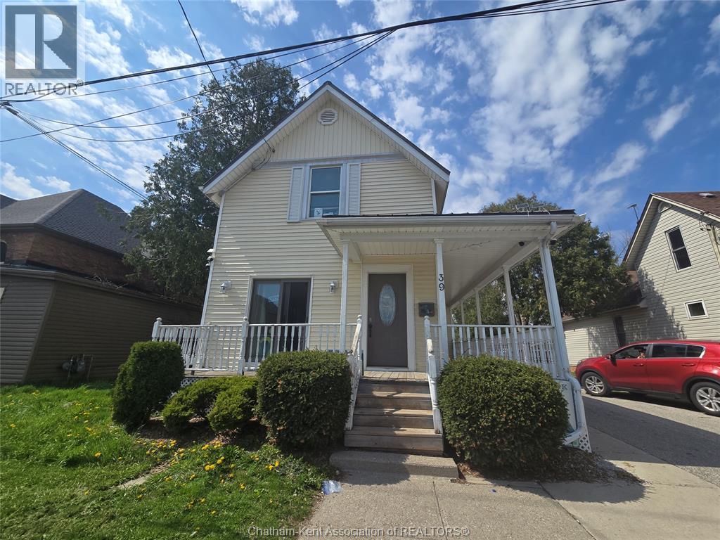 39 Richmond STREET Property Photo 1