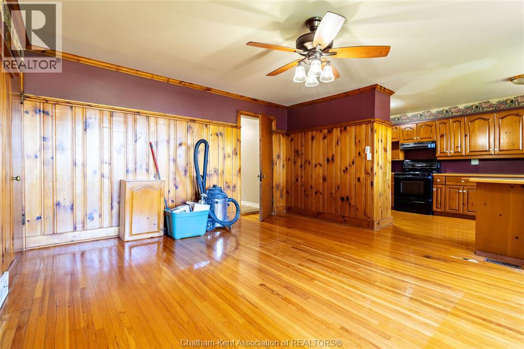 10585 Boundary Line Property Photo 9