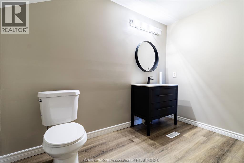 10585 Boundary Line Property Photo 11
