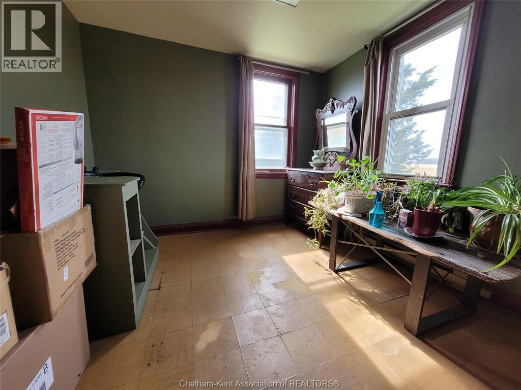 221 Holt Line Property Photo 8