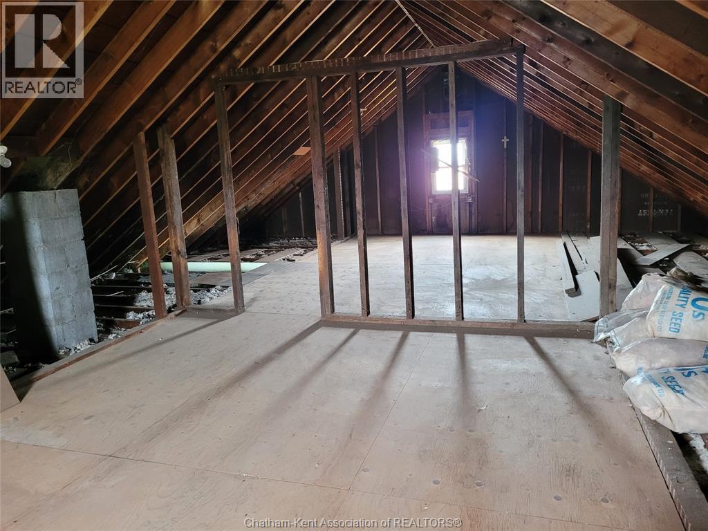 221 Holt Line Property Photo 14