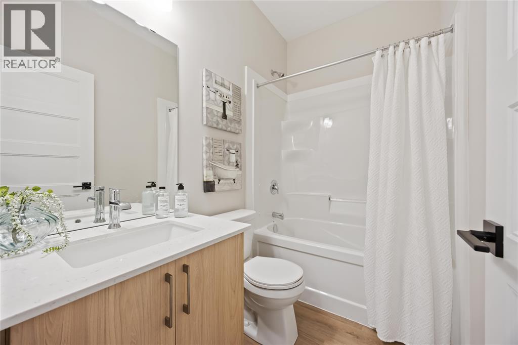 214 St Clair Boulevard Unit# 16 Property Photo 16