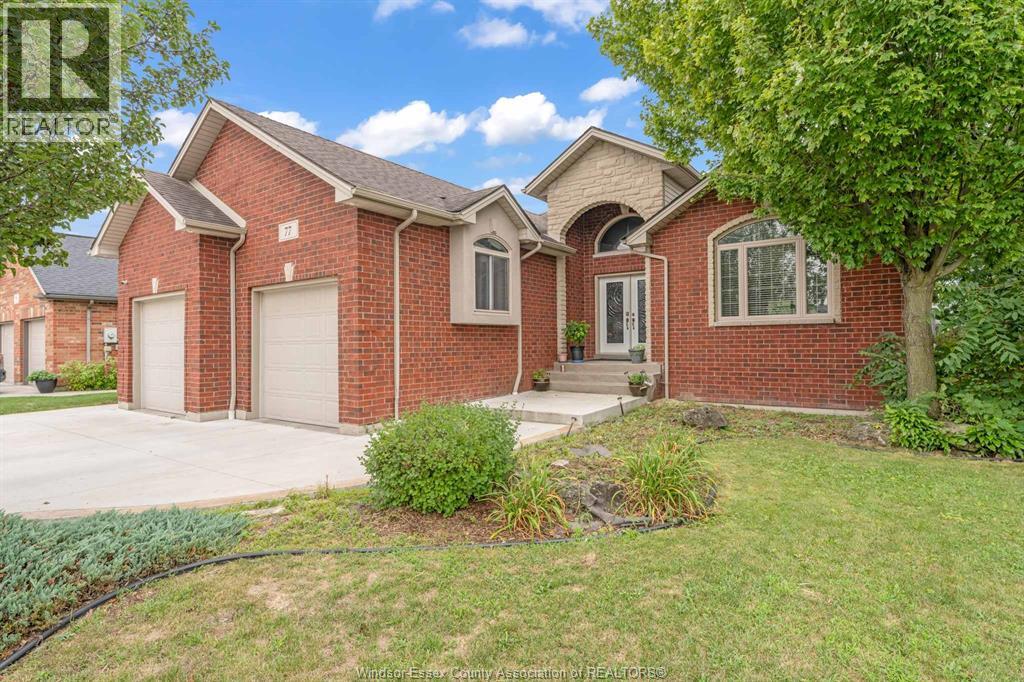 77 Whelan Drive Property Photo 1
