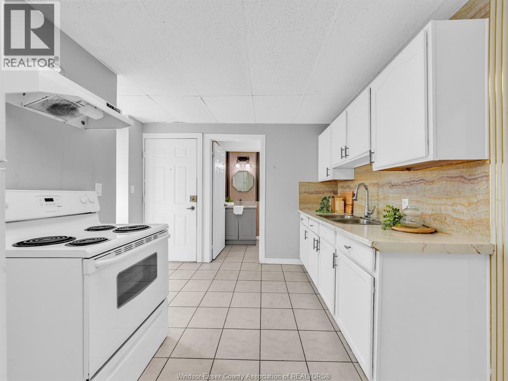 1153 University Property Photo 6