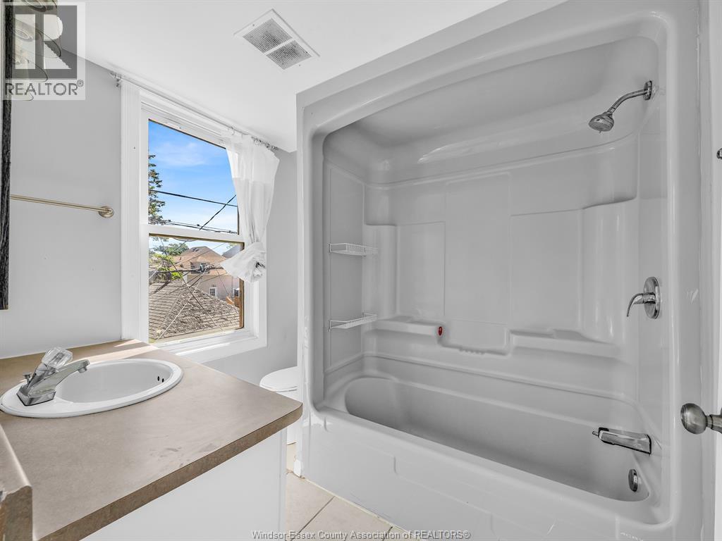 1153 University Property Photo 13