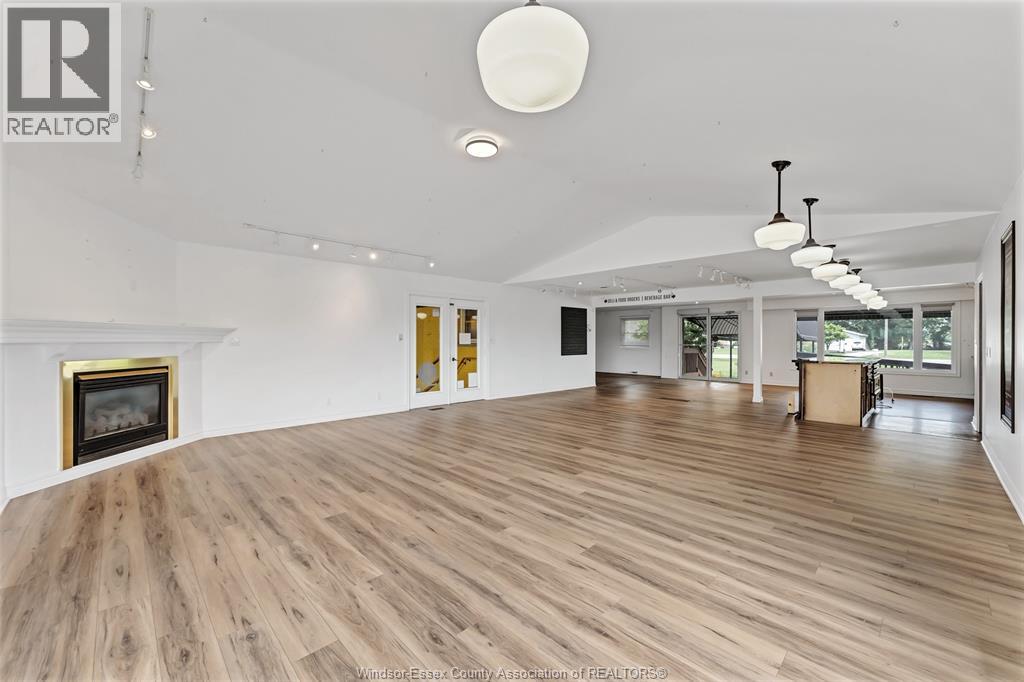 585 Seacliff Drive Property Photo 7