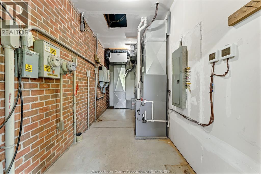 585 Seacliff Drive Property Photo 28