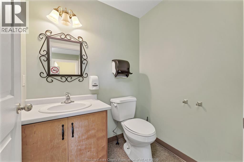 585 Seacliff Drive Property Photo 43