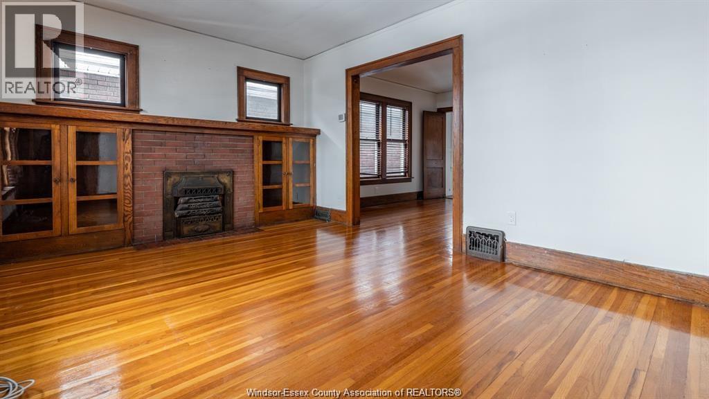 533 Moy Avenue Unit# Lower Property Photo 3