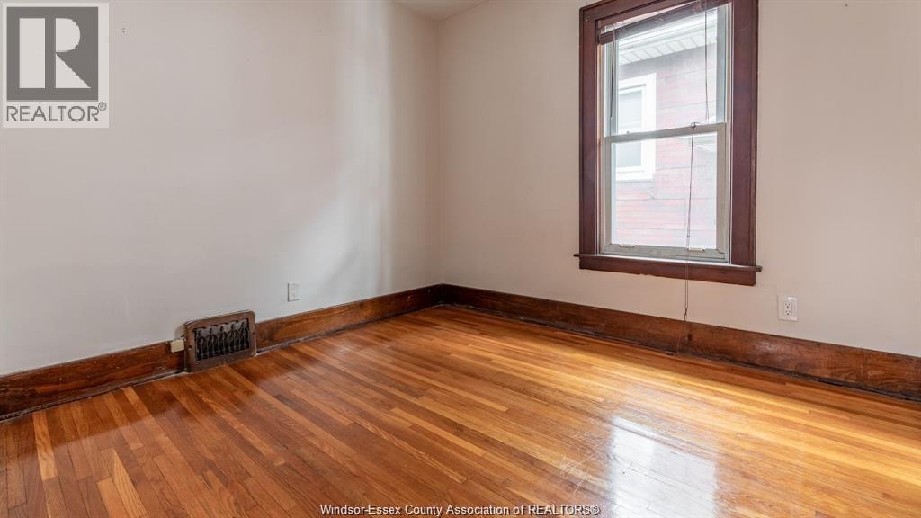 533 Moy Avenue Unit# Lower Property Photo 8