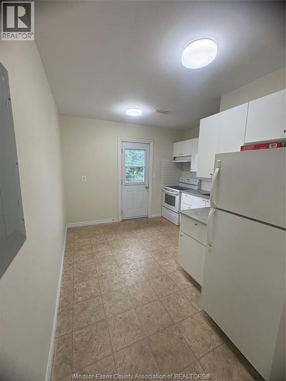 853 Pillette Unit# 2 Property Photo 5