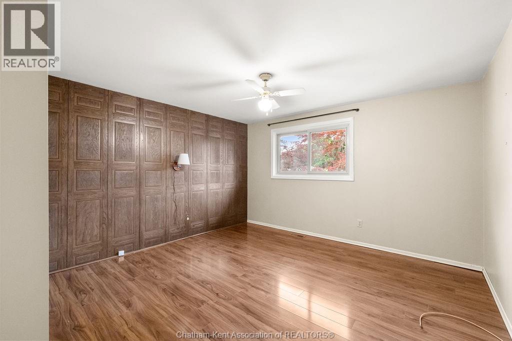 98 Cardinal Crescent Property Photo 11