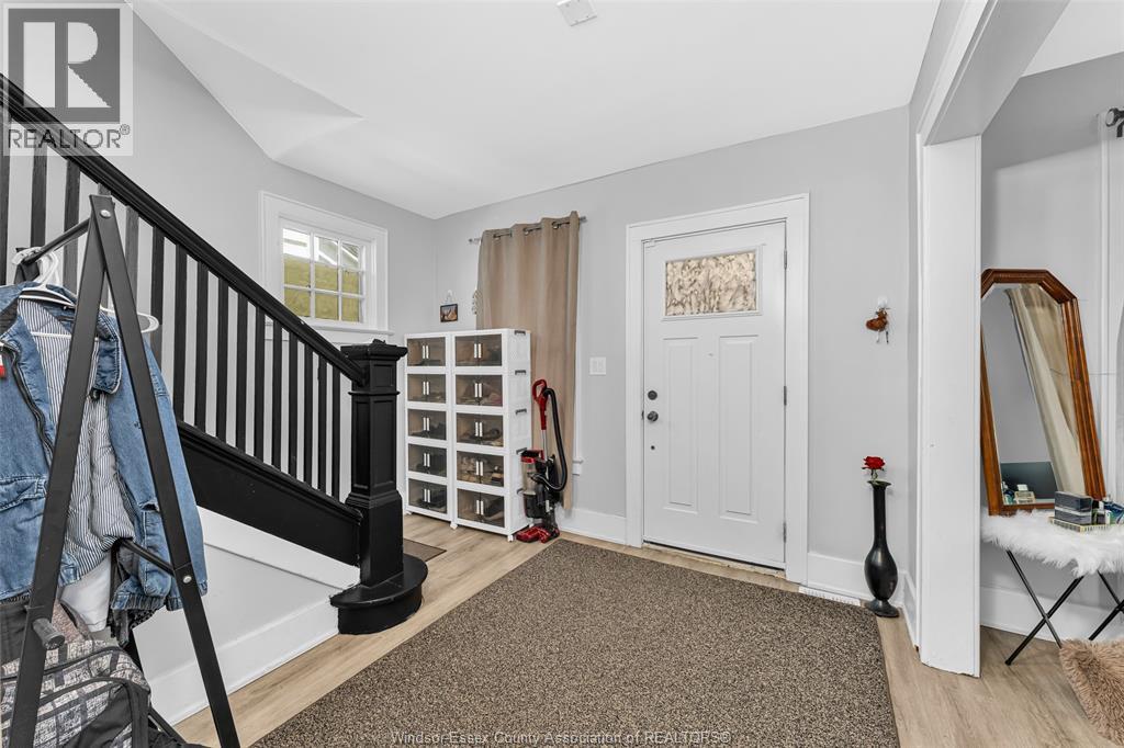 421 Elm Avenue Property Photo 6