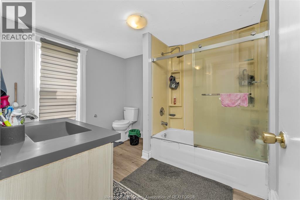 421 Elm Avenue Property Photo 17