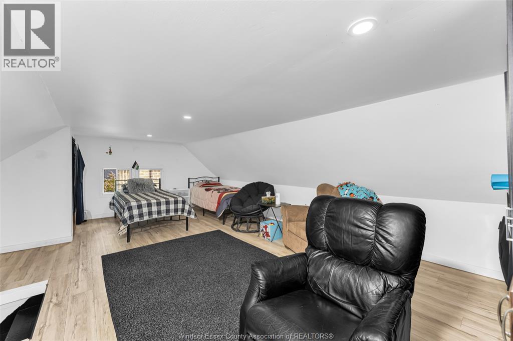 421 Elm Avenue Property Photo 19