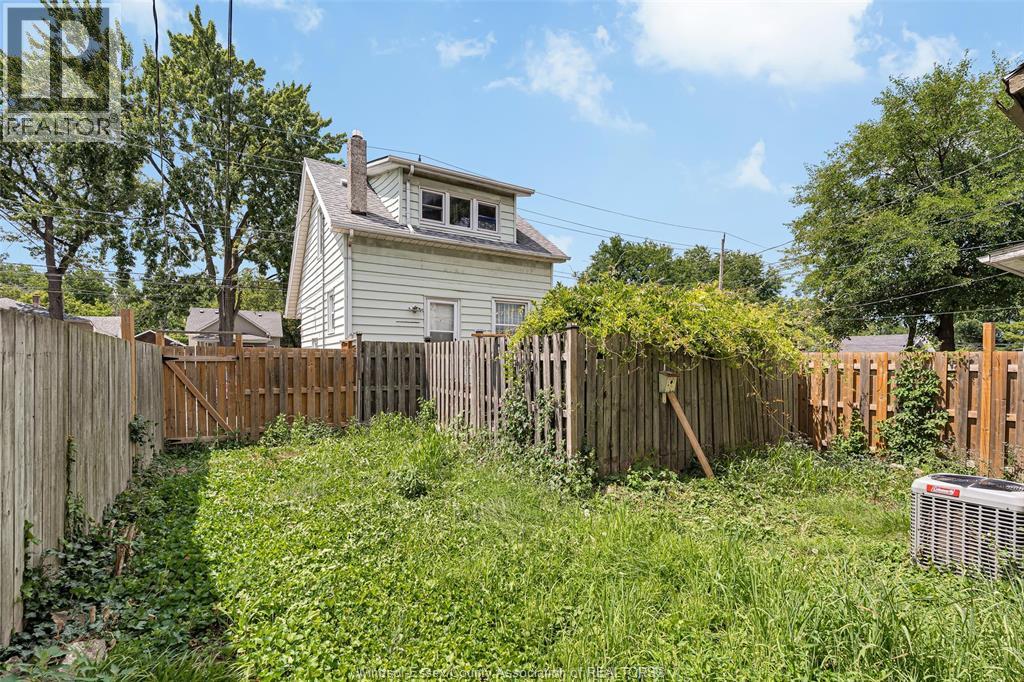 421 Elm Avenue Property Photo 22