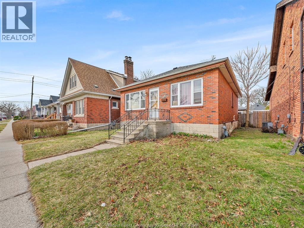 1477 Windermere Road Property Photo 3