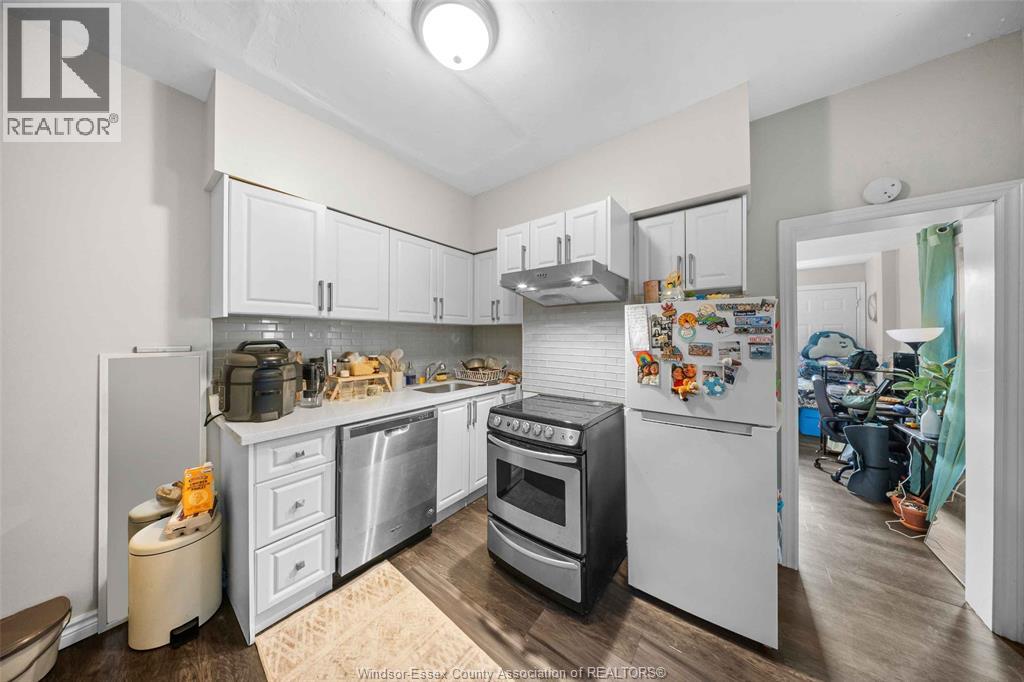 771 Chilver Road Property Photo 28