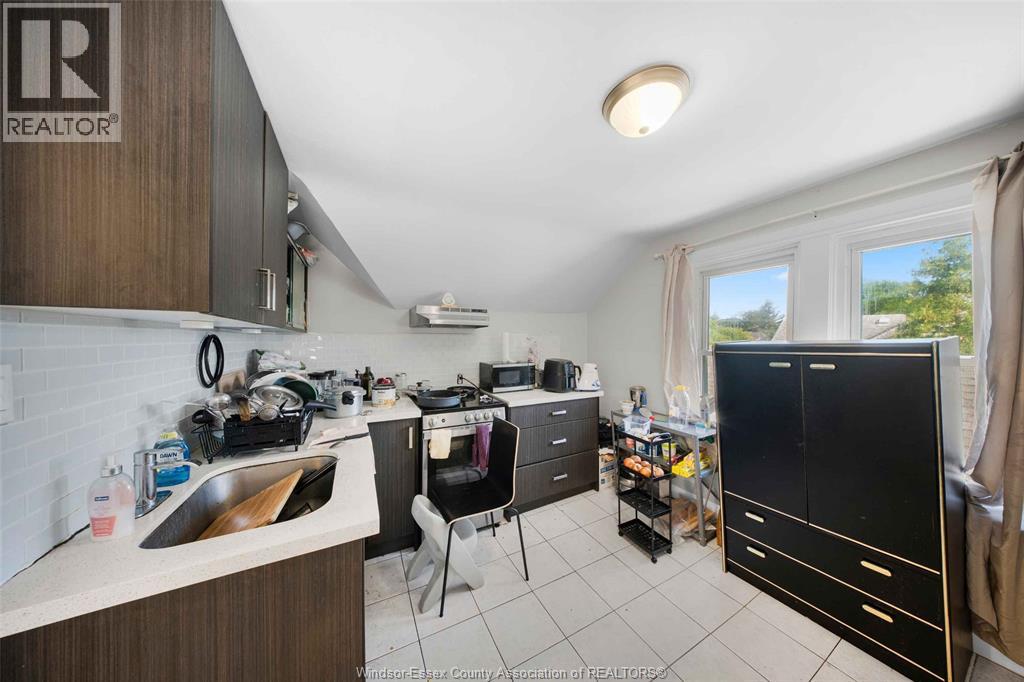 771 Chilver Road Property Photo 36