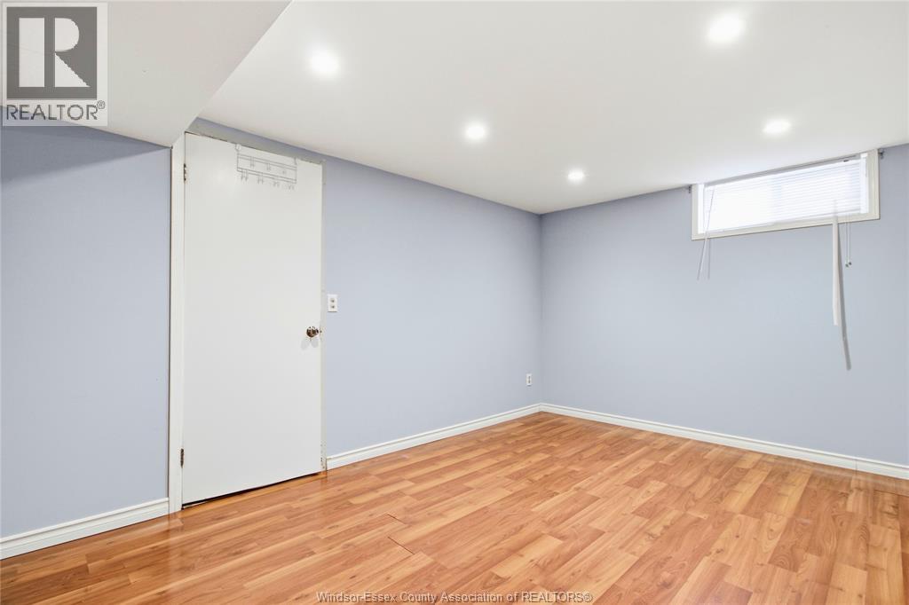 1784 Partington Unit# Lower Property Photo 10