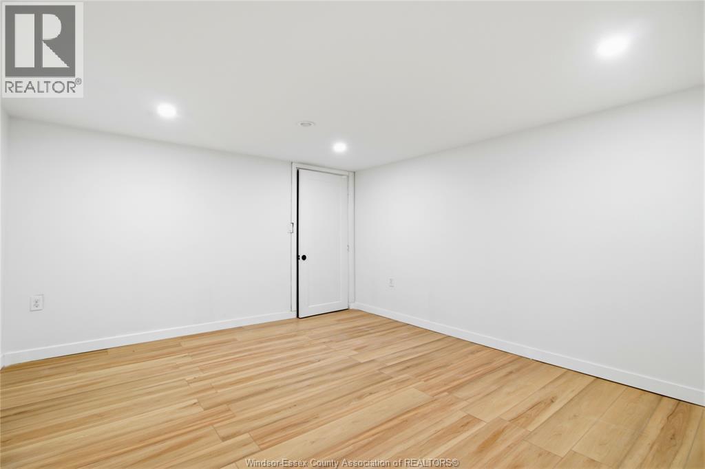 1784 Partington Unit# Lower Property Photo 16
