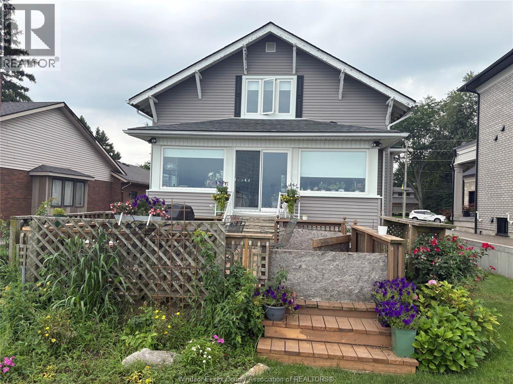13222 Riverside Drive Property Photo 3