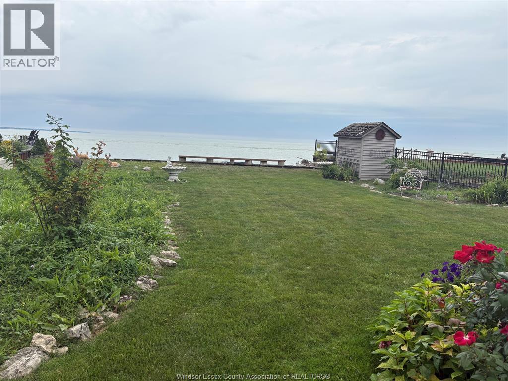 13222 Riverside Drive Property Photo 4