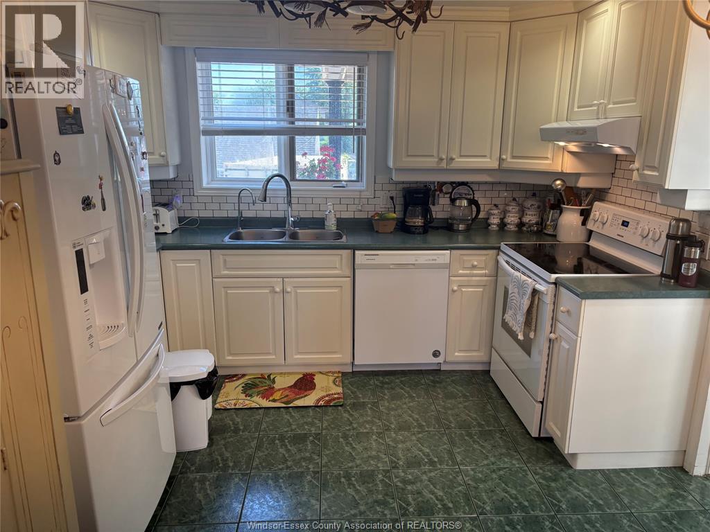 13222 Riverside Drive Property Photo 8