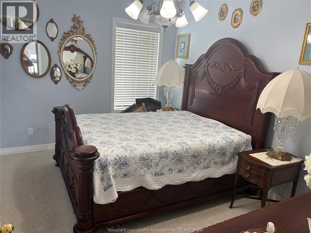13222 Riverside Drive Property Photo 13