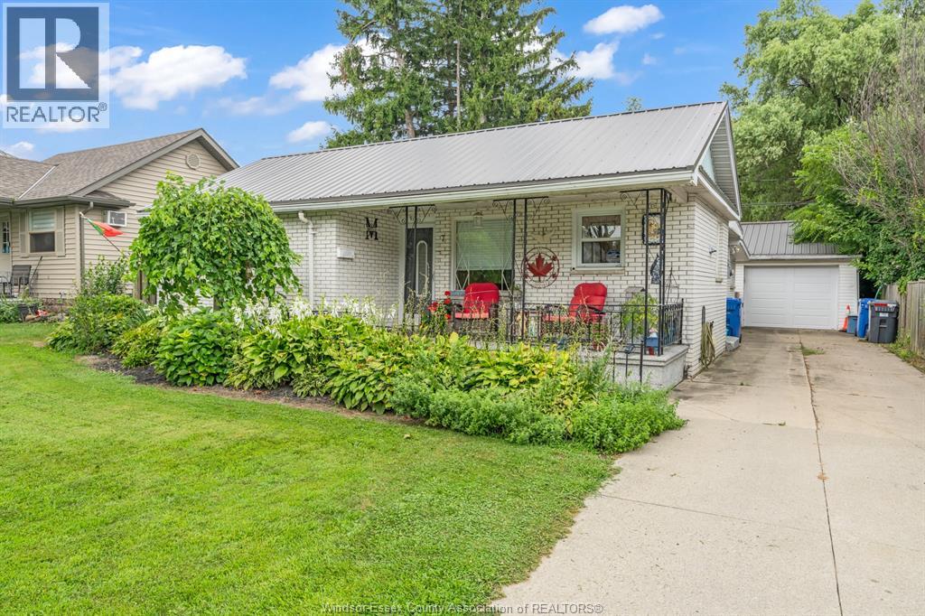7 CHURCHILL AVENUE