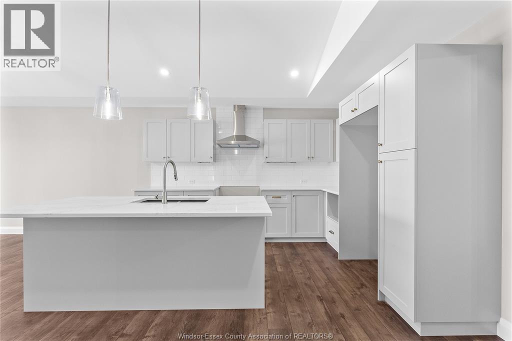 210 Angelo Property Photo 7