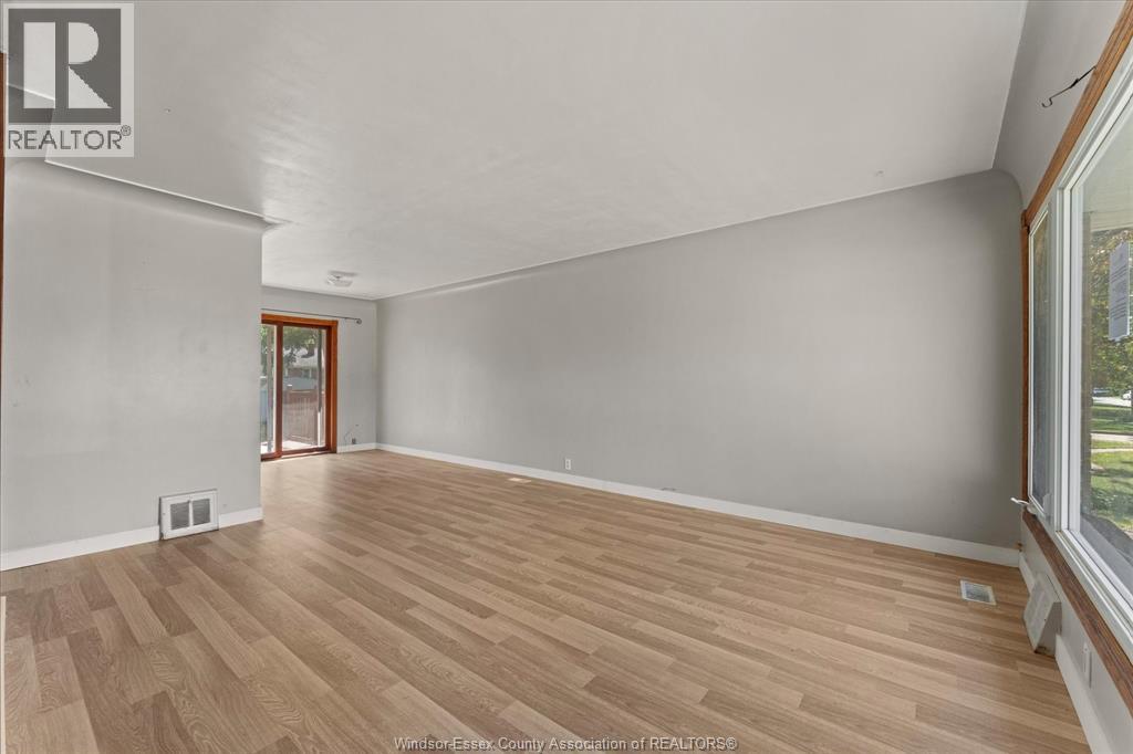 3672 Morris Drive Property Photo 4