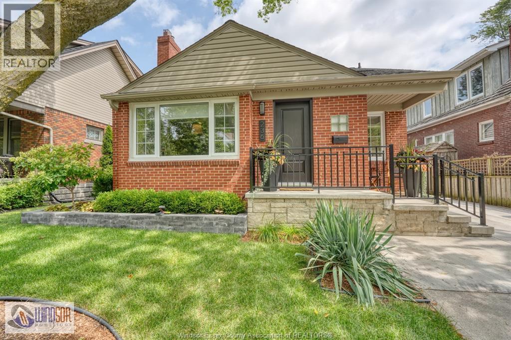 236 Prado Property Photo 4