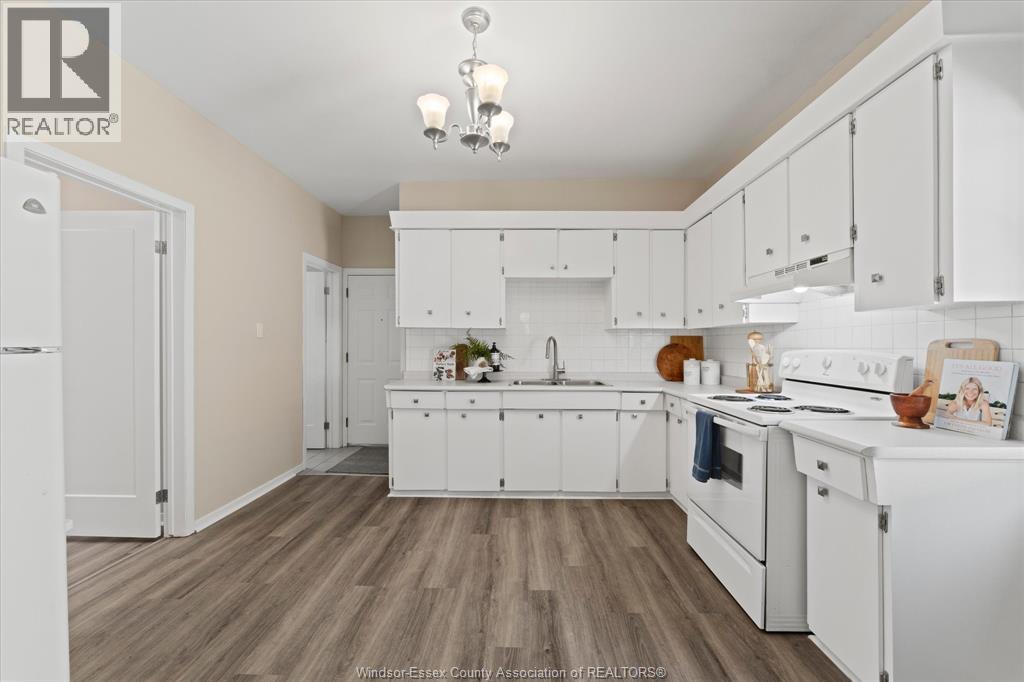 663 Brock Street Property Photo 15