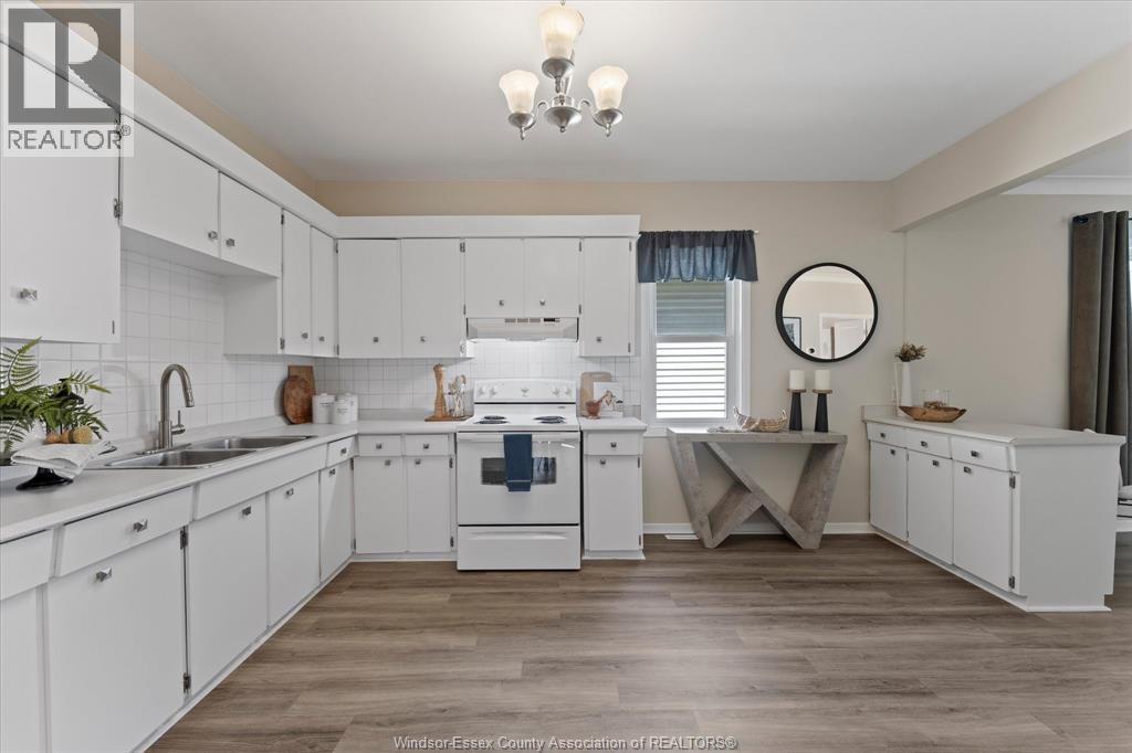 663 Brock Street Property Photo 17