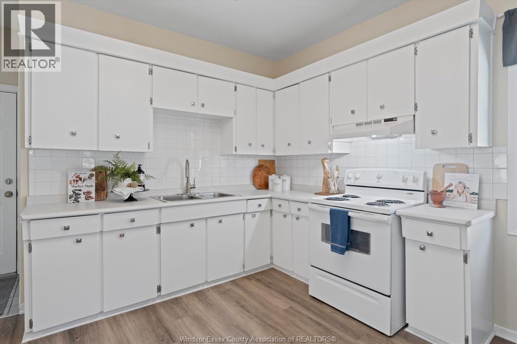 663 Brock Street Property Photo 18