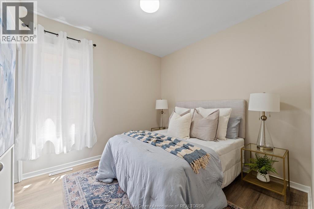 663 Brock Street Property Photo 21